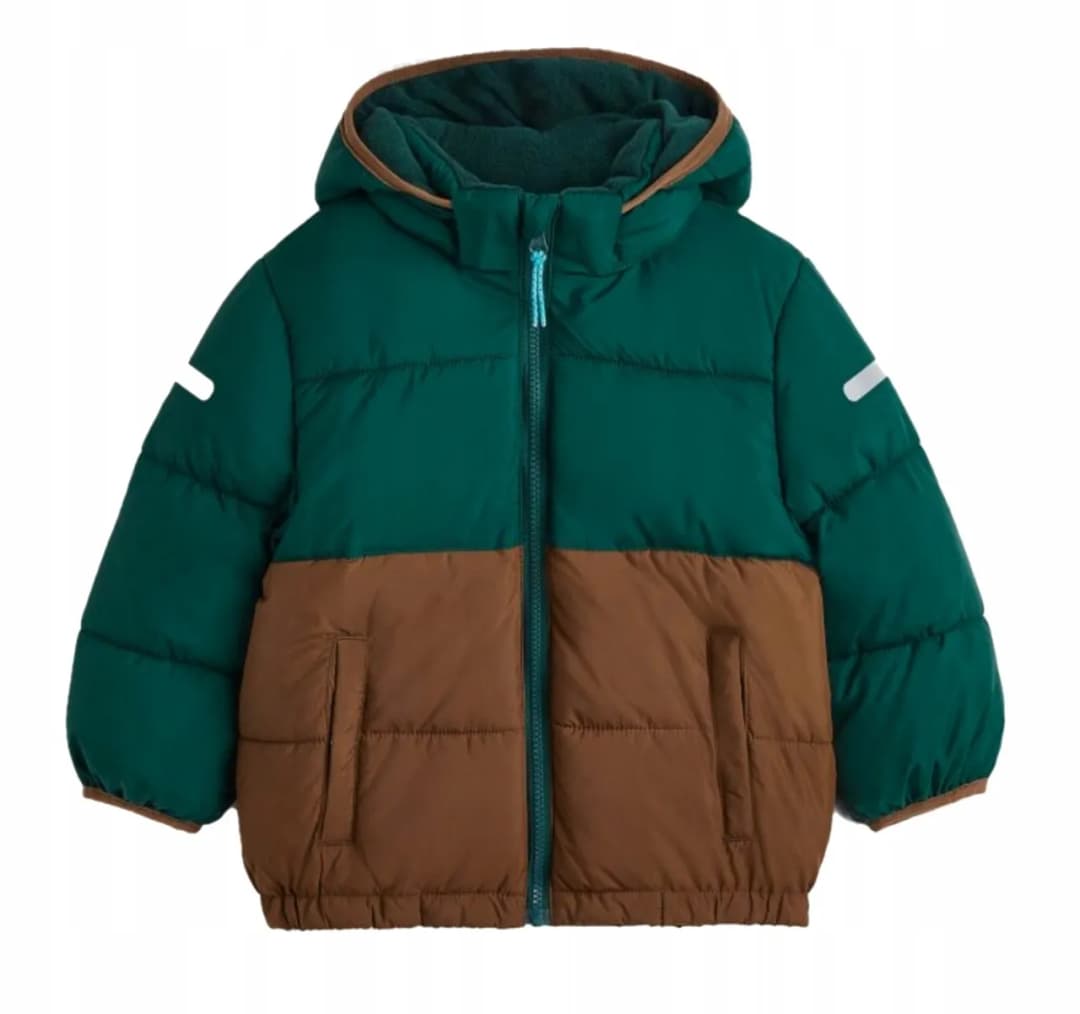 Najlepsze kurtki pikowane dla chłopca w H&M – styl, kolory i ceny