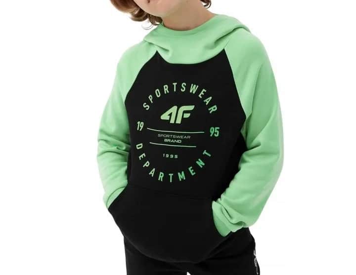 Najlepsze bluzy 4F dla chłopca – styl, komfort i atrakcyjne ceny