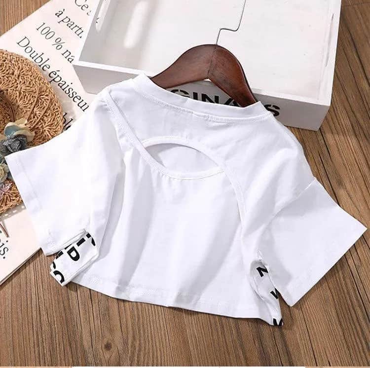 Bluzka top dla dziewczynki – modne style i gdzie je kupić